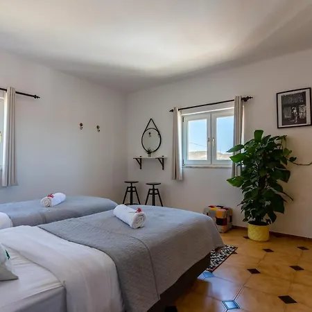 Villa Akosua Budens